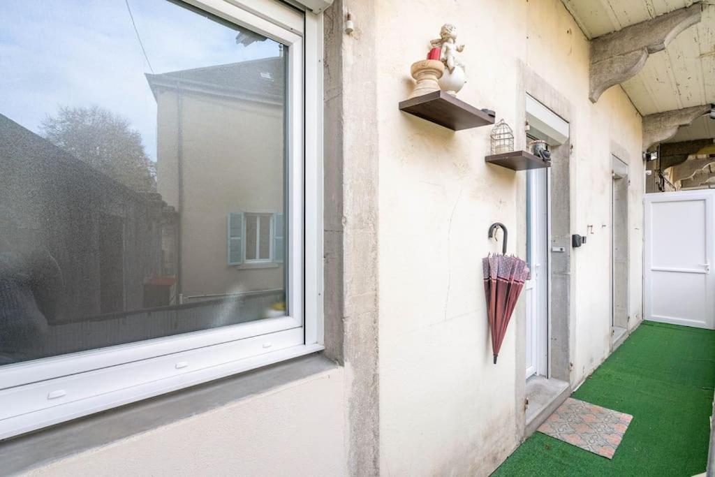 Superbe Appartement Avec Parking Gratuit ลงส์-เลอ-โซนีเย ภายนอก รูปภาพ