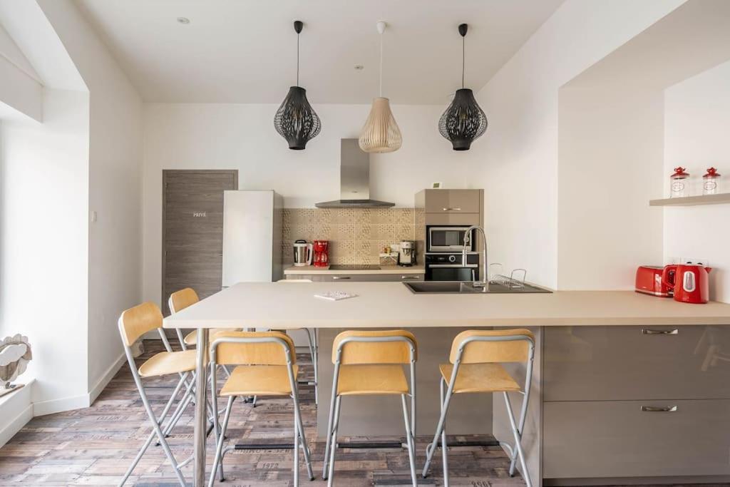 Superbe Appartement Avec Parking Gratuit ลงส์-เลอ-โซนีเย ภายนอก รูปภาพ