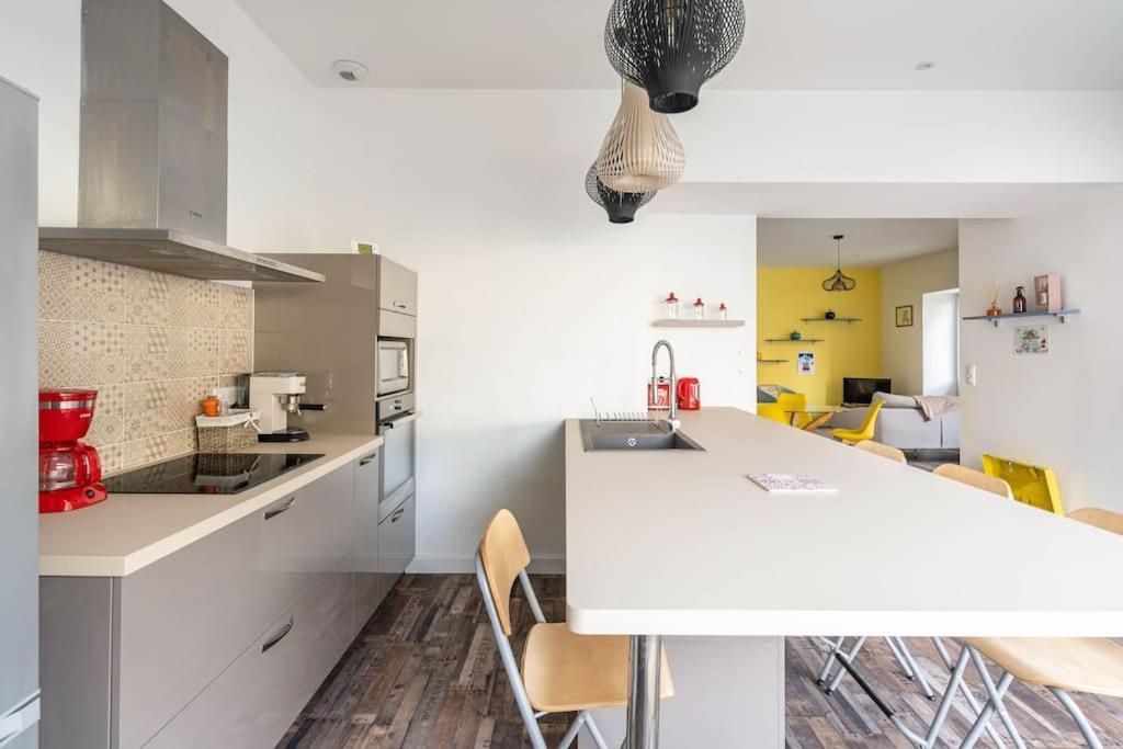 Superbe Appartement Avec Parking Gratuit ลงส์-เลอ-โซนีเย ภายนอก รูปภาพ