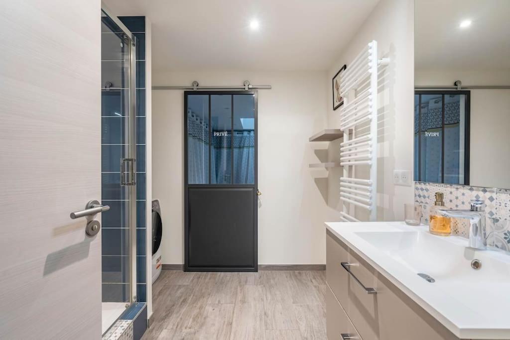 Superbe Appartement Avec Parking Gratuit ลงส์-เลอ-โซนีเย ภายนอก รูปภาพ